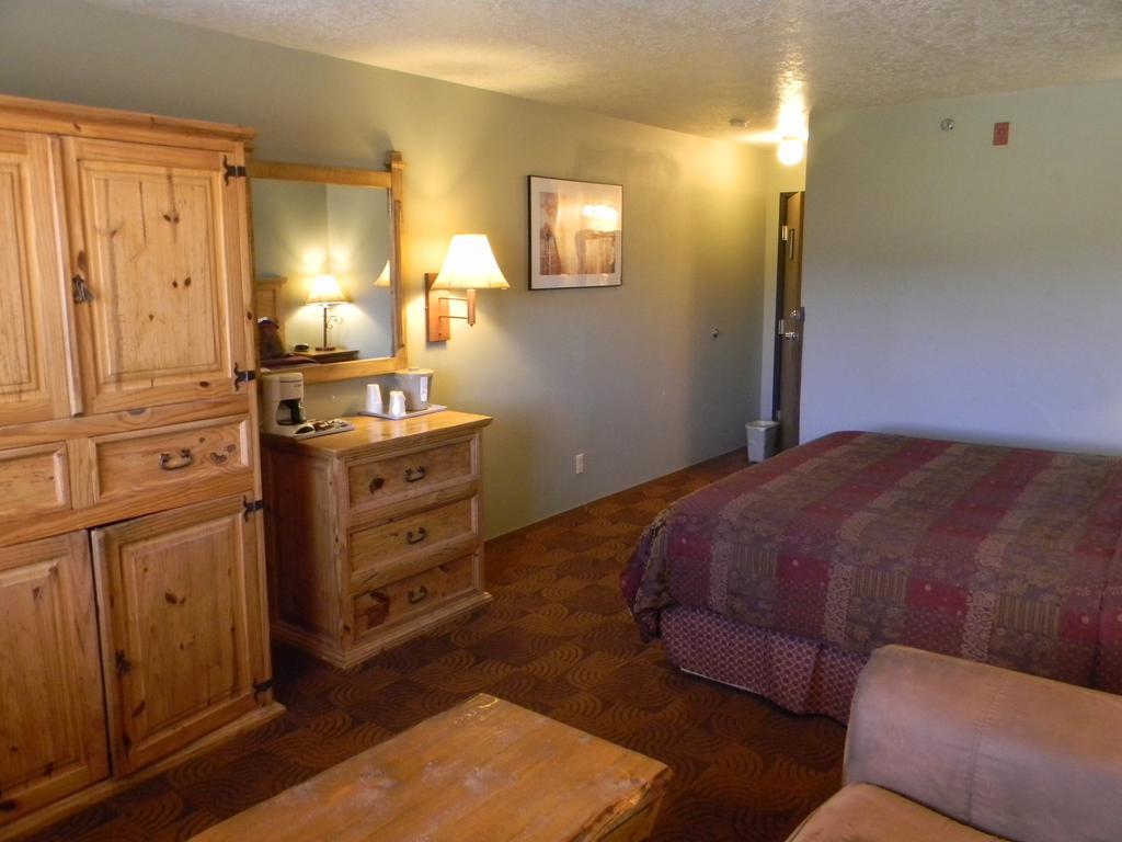 New Summit Inn فريسكو الغرفة الصورة