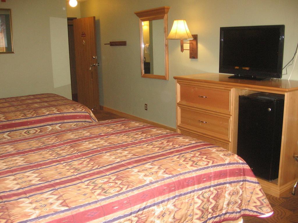New Summit Inn فريسكو الغرفة الصورة