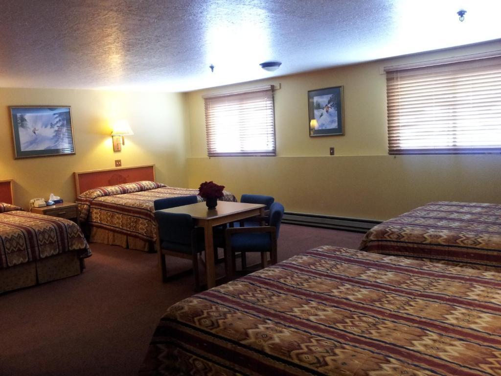 New Summit Inn فريسكو الغرفة الصورة